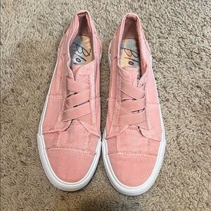 Casual Pink Canvas Sneakers